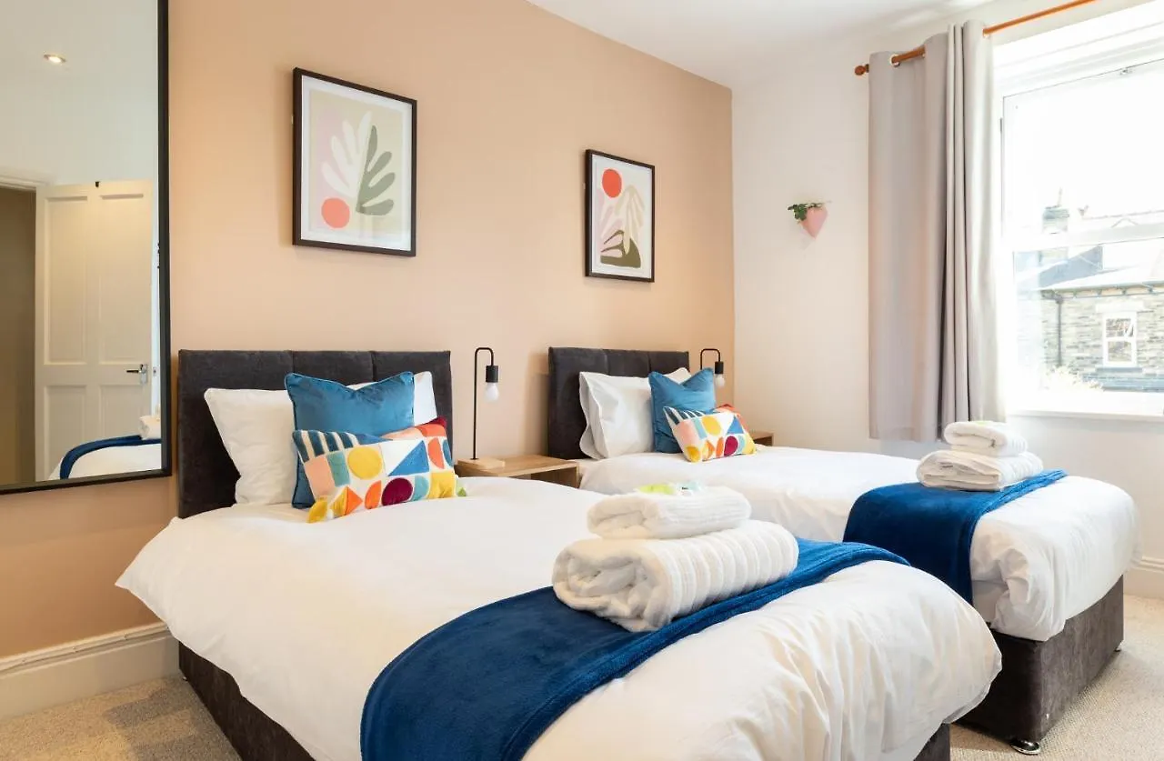 Beautiful 3 Bedroom Townhouse Harrogate 0*,  Storbritannien